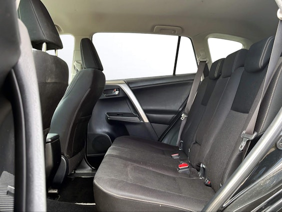 Vehicle image 9 Vehicle image 9