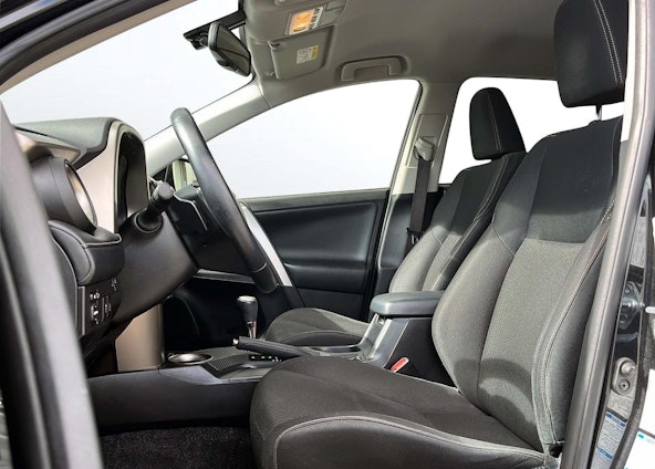 Vehicle image 8 Vehicle image 8