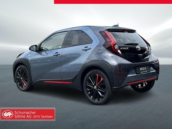 Vehicle image 14 Vehicle image 14