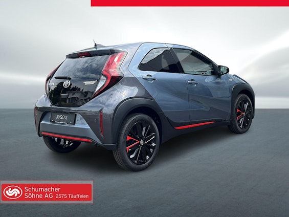 Vehicle image 15 Vehicle image 15