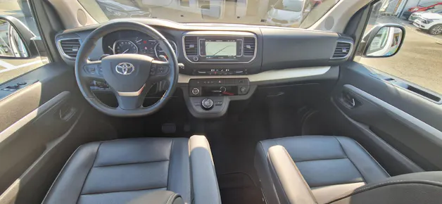 Toyota PROACE Verso L1 2.0 D VIP