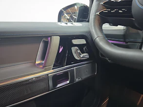 https://vehicle.imgix.net/3676623/5f014f3b-2038-46bd-9cd2-bac4178bb3e8.jpg