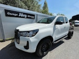 First vehicle image