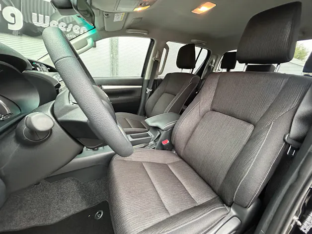Toyota Hilux Double Cab-Pick-up 2.8 D-4D 204 Style MHEV