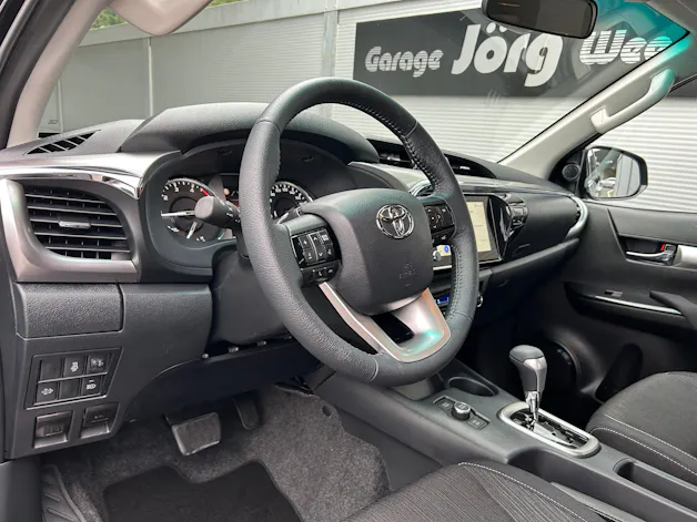 Toyota Hilux Double Cab-Pick-up 2.8 D-4D 204 Style MHEV