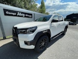 First vehicle image