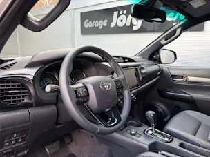 Toyota Hilux Double Cab.-Pick-up 2.8 D-4D 204 Invincible MHEV