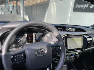 Toyota Hilux Double Cab.-Pick-up 2.8 D-4D 204 Invincible MHEV
