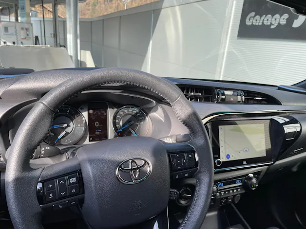Toyota Hilux Double Cab.-Pick-up 2.8 D-4D 204 Invincible MHEV