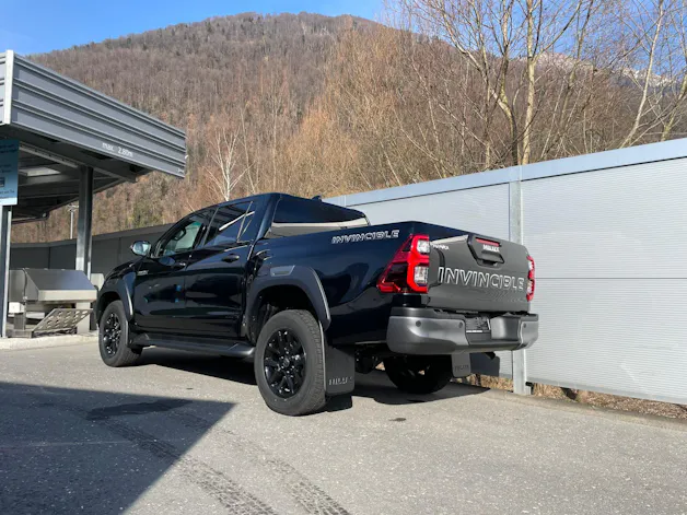 Toyota Hilux Double Cab.-Pick-up 2.8 D-4D 204 Invincible MHEV