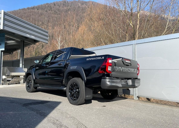 Vehicle image 3 Vehicle image 3