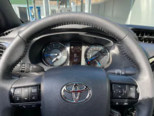 Toyota Hilux Double Cab.-Pick-up 2.8 D-4D 204 Invincible MHEV