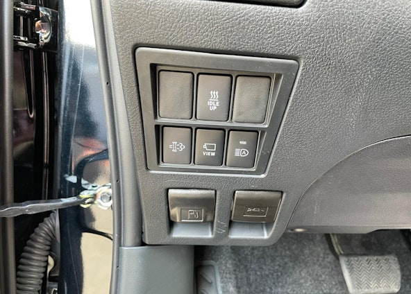 Vehicle image 13 Vehicle image 13