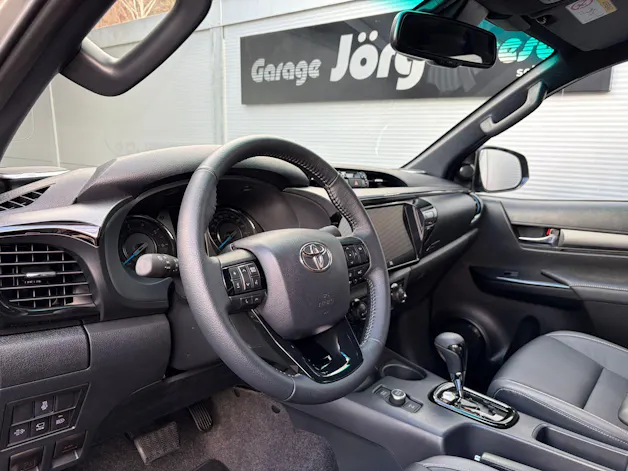 Toyota Hilux Double Cab.-Pick-up 2.8 D-4D 204 Invincible MHEV
