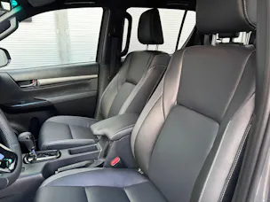 Toyota Hilux Double Cab.-Pick-up 2.8 D-4D 204 Invincible MHEV