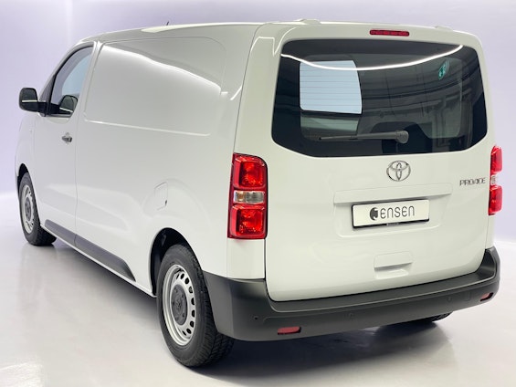 Vehicle image 4 Vehicle image 4