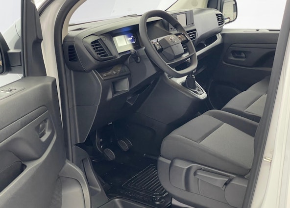 Vehicle image 5 Vehicle image 5