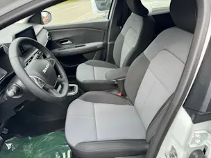 Dacia Jogger 1.6 Hybrid Extreme 7P