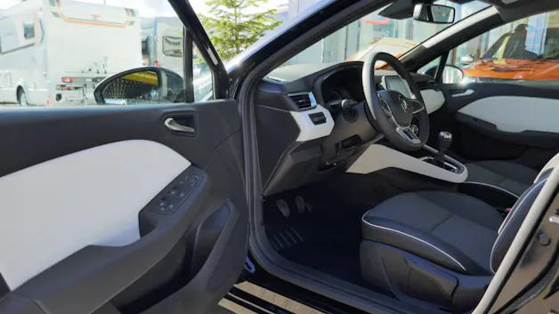 Renault Clio 1.0 TCe techno Benzin