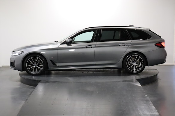 BMW 520d xDrive paddles Touring 1