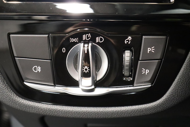 Vehicle image BMW 5 SERIES