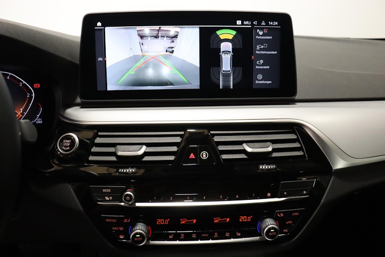 Vehicle image BMW 5 SERIES