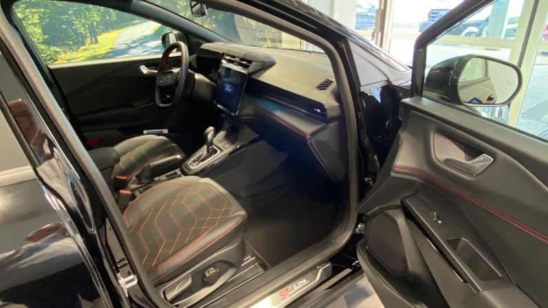 Vehicle image FORD PUMA