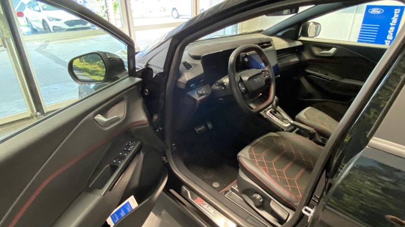 Vehicle image FORD PUMA