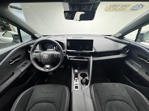 Vehicle image TOYOTA C-HR 2.0 HEV GR Sport Premiere 4x4