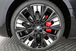 Vehicle image BMW i5 eDrive40