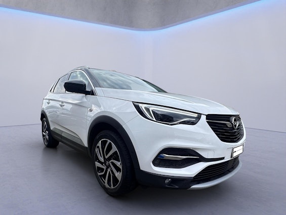 First vehicle image