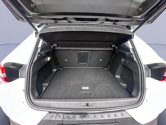 Vehicle image 11 Vehicle image 11