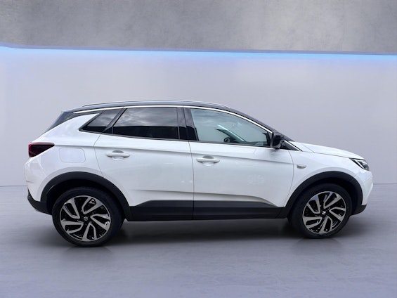 Vehicle image 7 Vehicle image 7