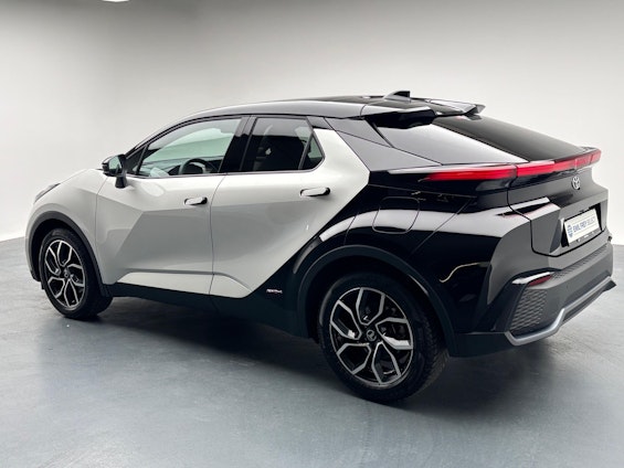 Vehicle image 7