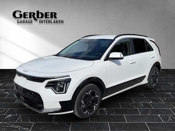 First vehicle image