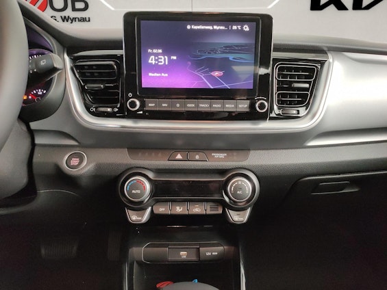 Vehicle image 12 Vehicle image 12