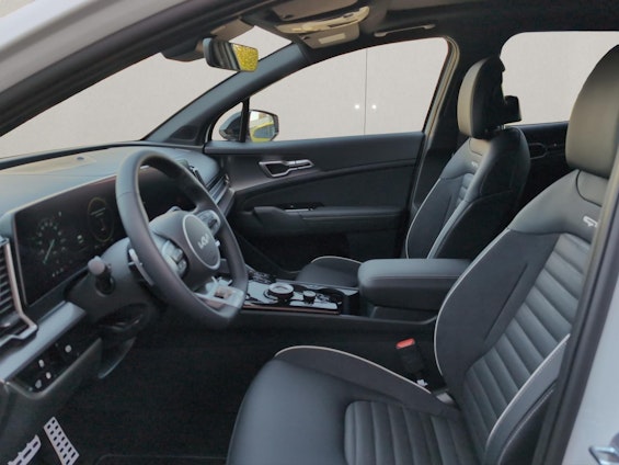 Vehicle image 8 Vehicle image 8