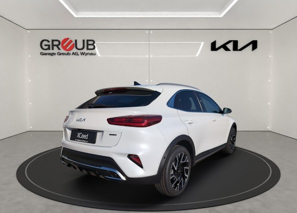 Vehicle image 4 Vehicle image 4