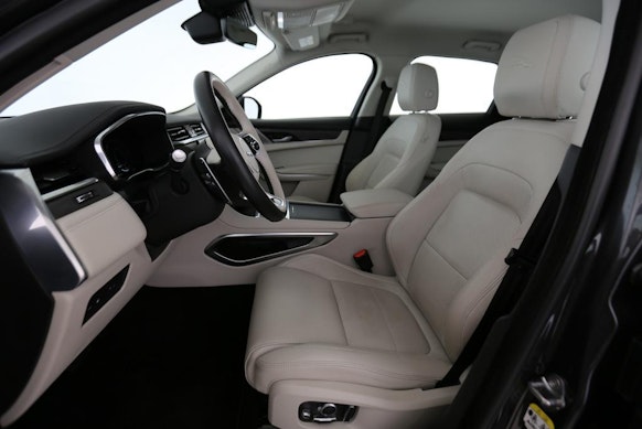 JAGUAR F-Pace 2.0 P400e SE AWD 2