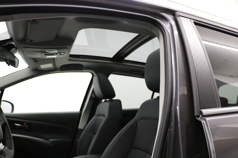 Vehicle image SUZUKI S-CROSS