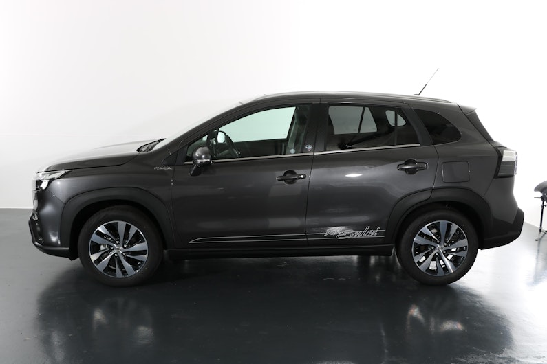 Vehicle image SUZUKI S-CROSS