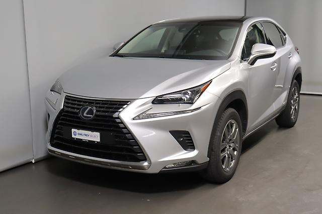 LEXUS NX 300h Comfort: Jetzt Probefahrt buchen!