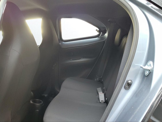 Vehicle image 8 Vehicle image 8