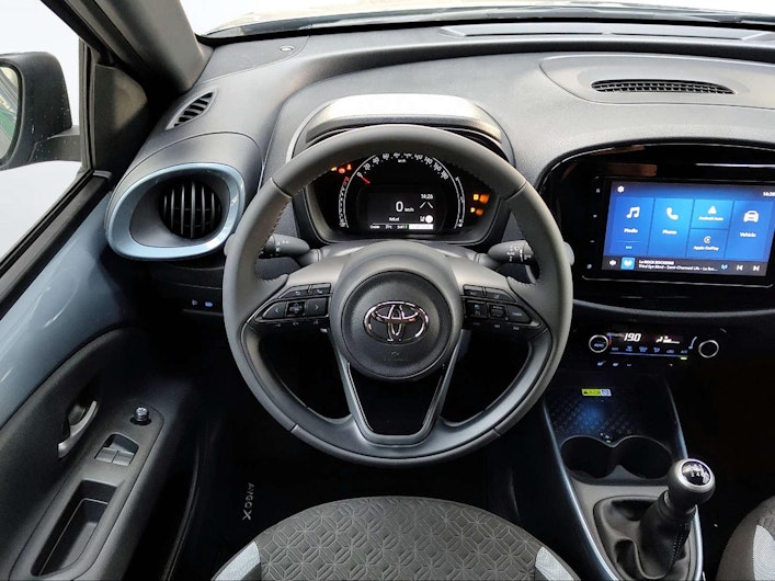 Vehicle image TOYOTA AYGO X