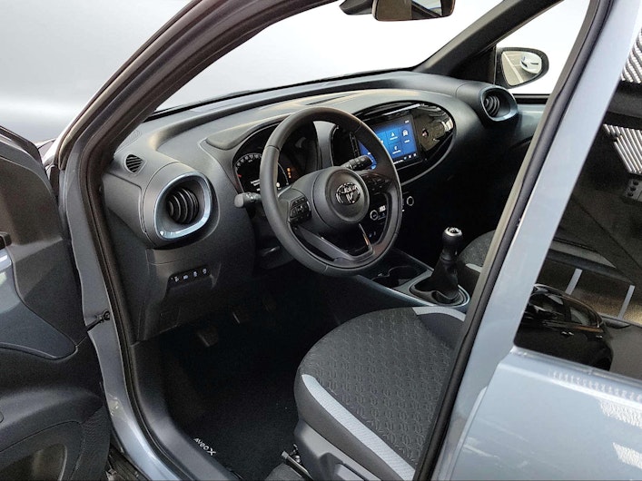 Vehicle image TOYOTA AYGO X