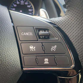 MITSUBISHI ECLIPSE CROSS 9