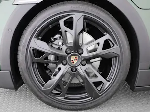 Porsche Taycan 4S Cross Turismo