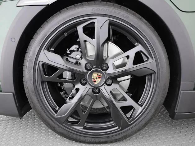 Porsche Taycan 4S Cross Turismo
