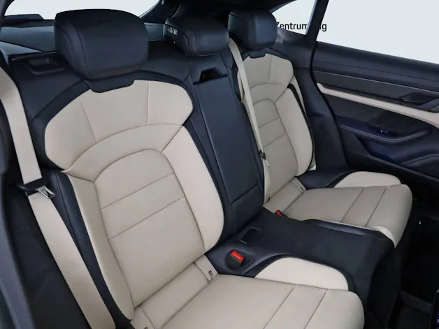 Porsche Taycan 4S Cross Turismo