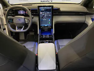 Ford Explorer Extended Range Premium RWD